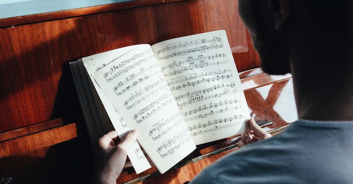 Jak nauczyć się czytać nuty? Praktyczny poradnik dla początkujących
