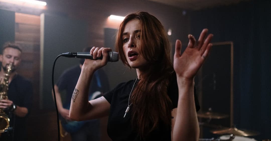 Higiena strun głosowych - jak dbać o głos mówiąc i śpiewając?