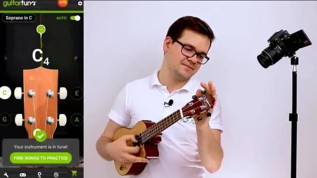 Wszystko co musisz wiedzieć przy wyborze stroika do ukulele - poradnik