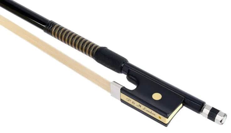 Jak poprawnie naciągnąć smyczek do skrzypiec: praktyczna instrukcja